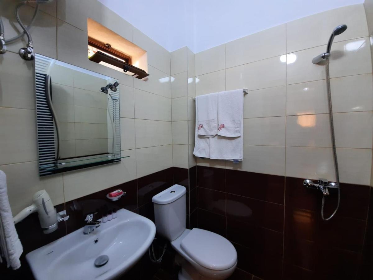 Villa 53 Τίρανα Εξωτερικό φωτογραφία